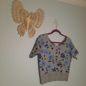 Elie Tahari Gray and Blue Floral Short Sleeve Sweater